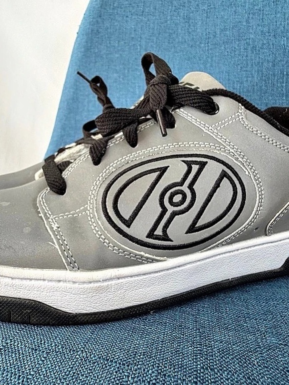 Heelys Voyager Gray Sneakers US 9